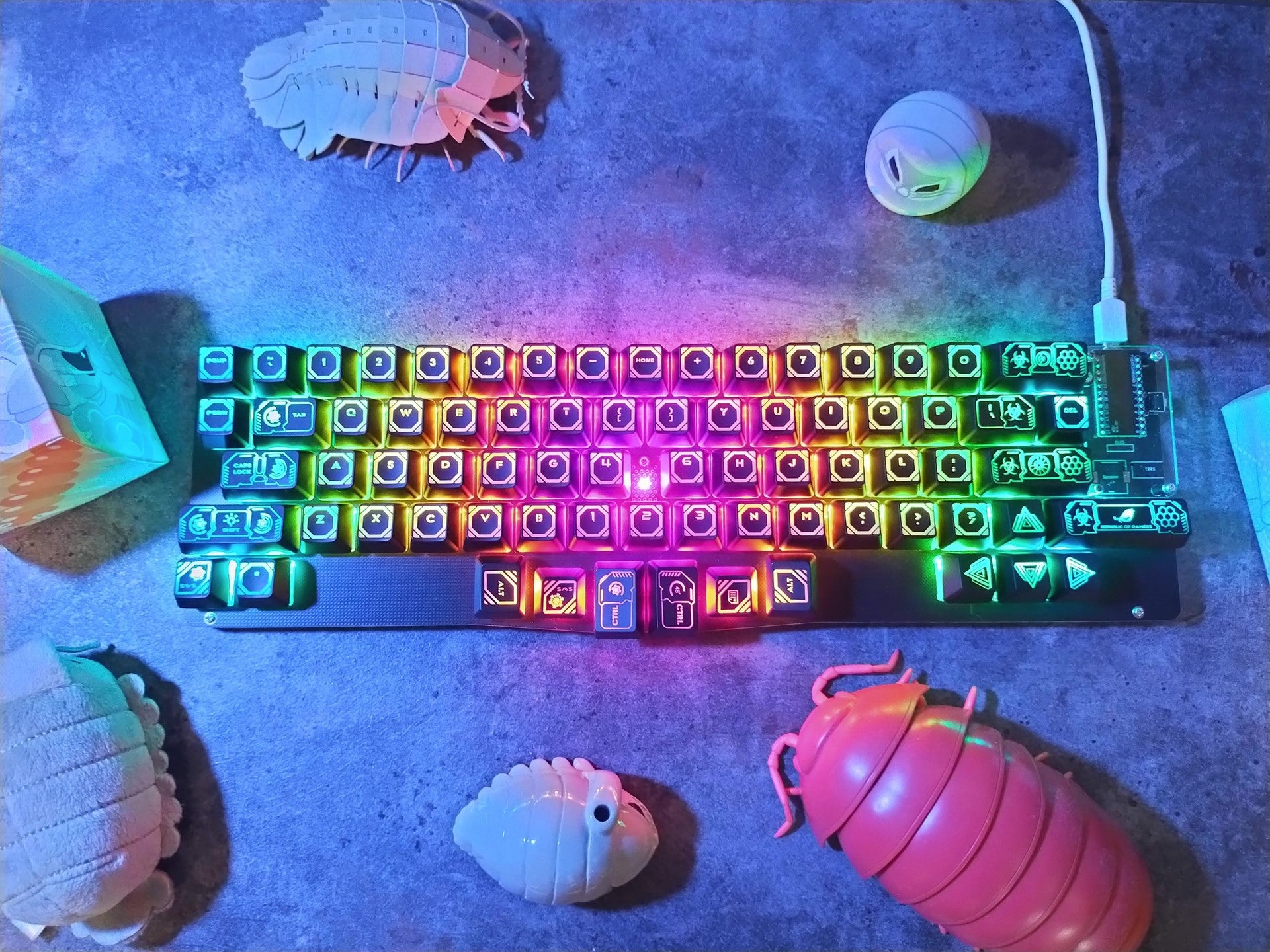 推しVtuberをモチーフにしたキーボードを作った話｜まーびい