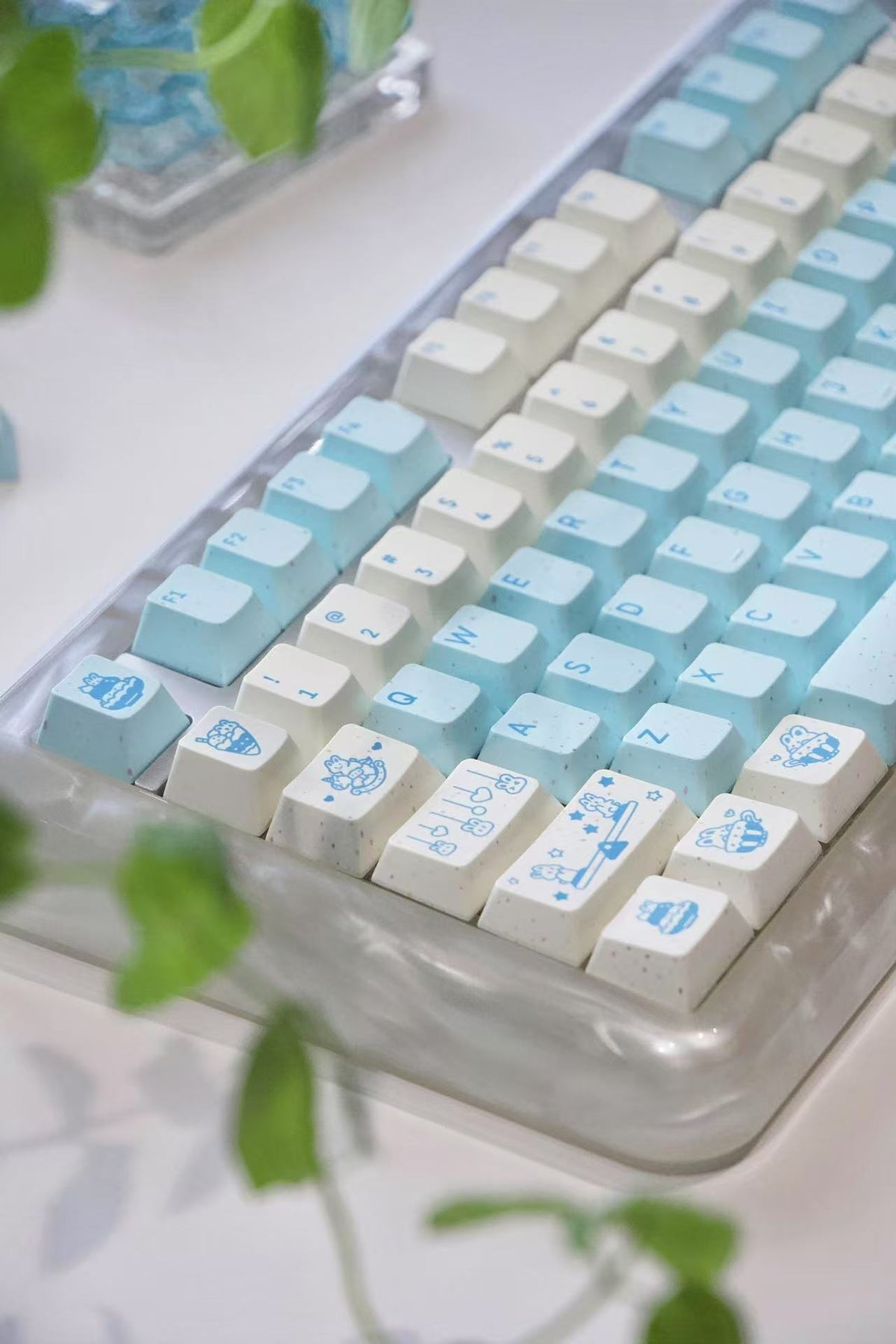 Rabbit Holiday Park keycaps