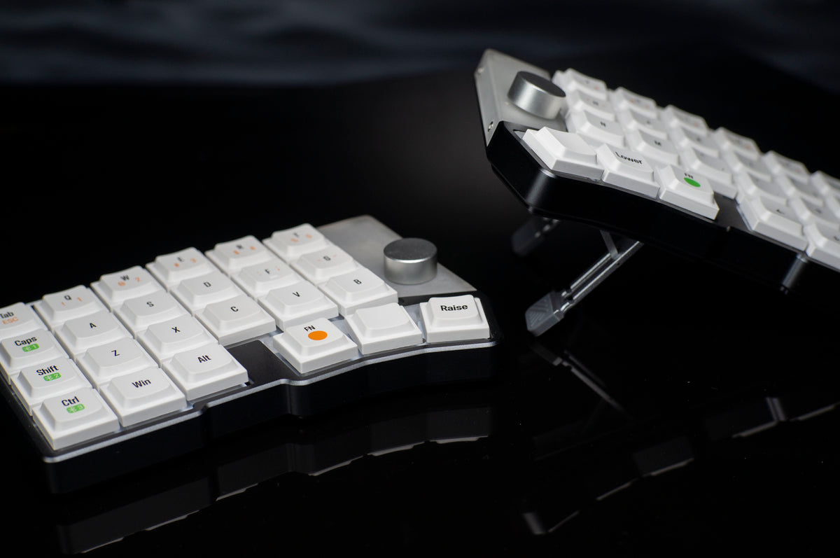 テ*ン様 Cornix フルセット　白　分割キーボード 分割キーボード「Cornix」レビュー、すべてにおいて文句なし