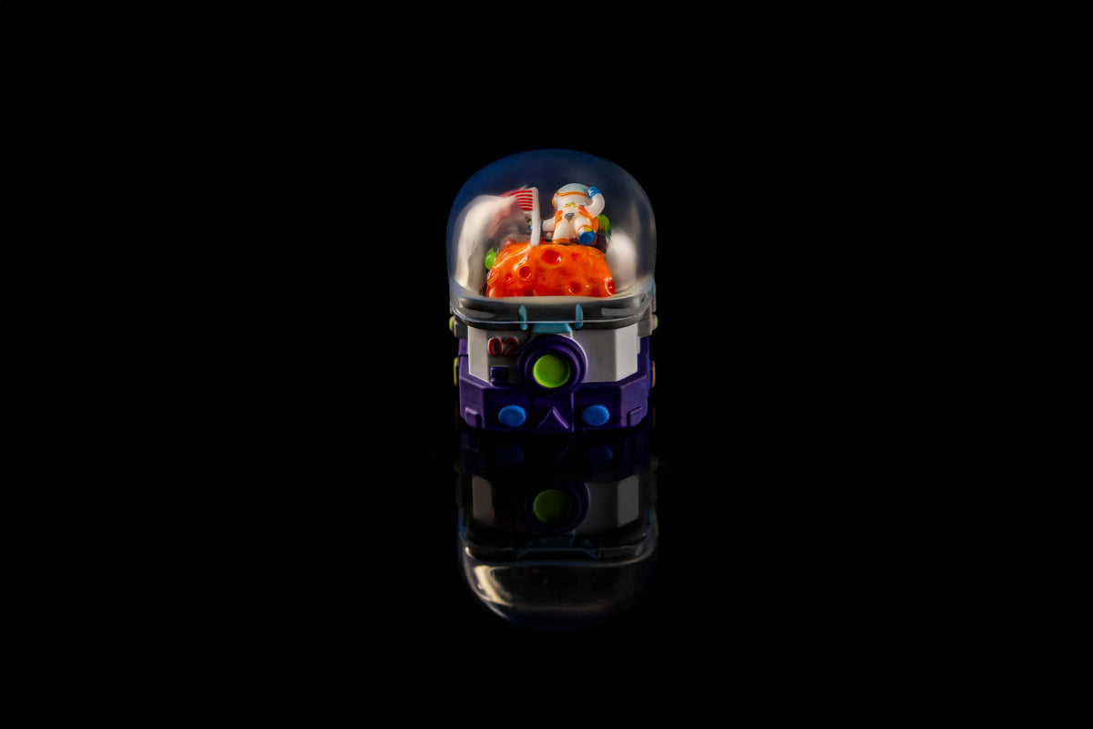 [GB] A Mysterious Planet Keycap Display Stand