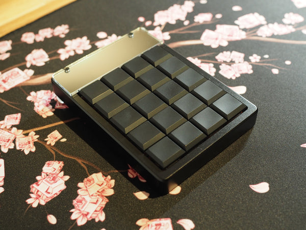 [Consignment] FudaBako case + KeyFuda04 grid pad