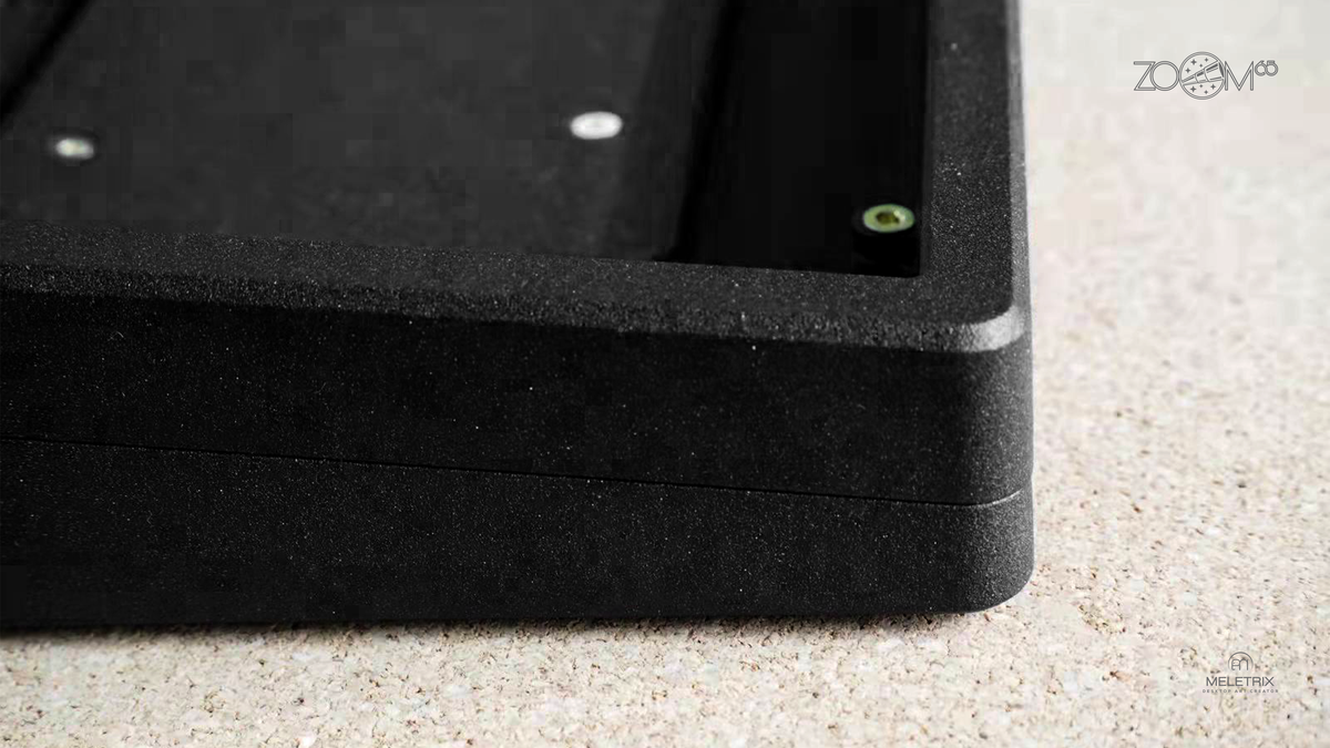 Pre-order] Zoom65 Olivia [March Batch]