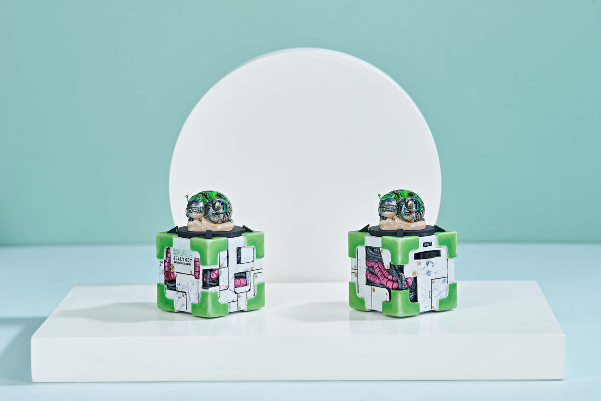[GB] Cyborg snail artisan keycaps
