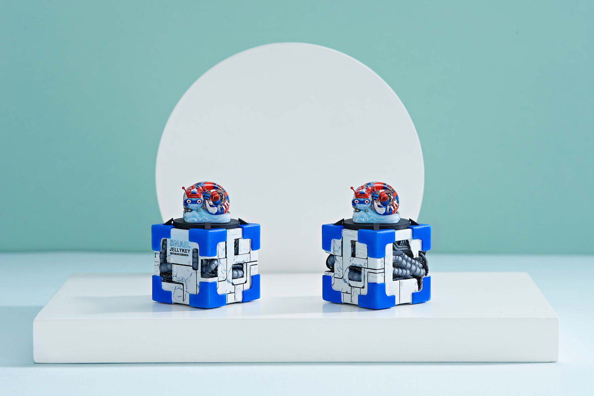 [GB] Cyborg snail artisan keycaps